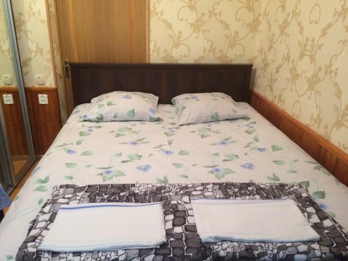 Hotel Гостевой Дом У Левы Gagra Exterior foto